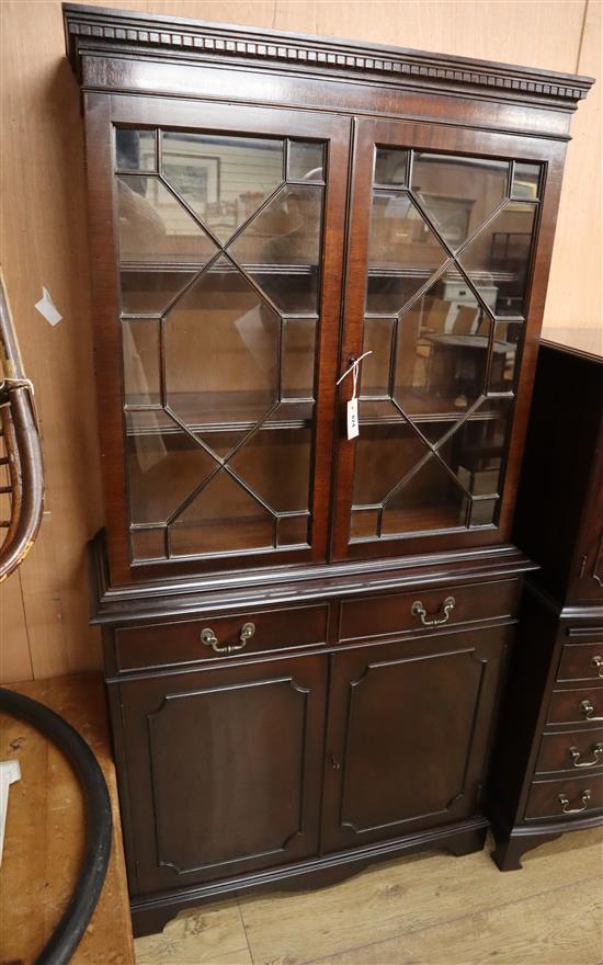 A reproduction Georgian design mahogany bookcase W.92cm